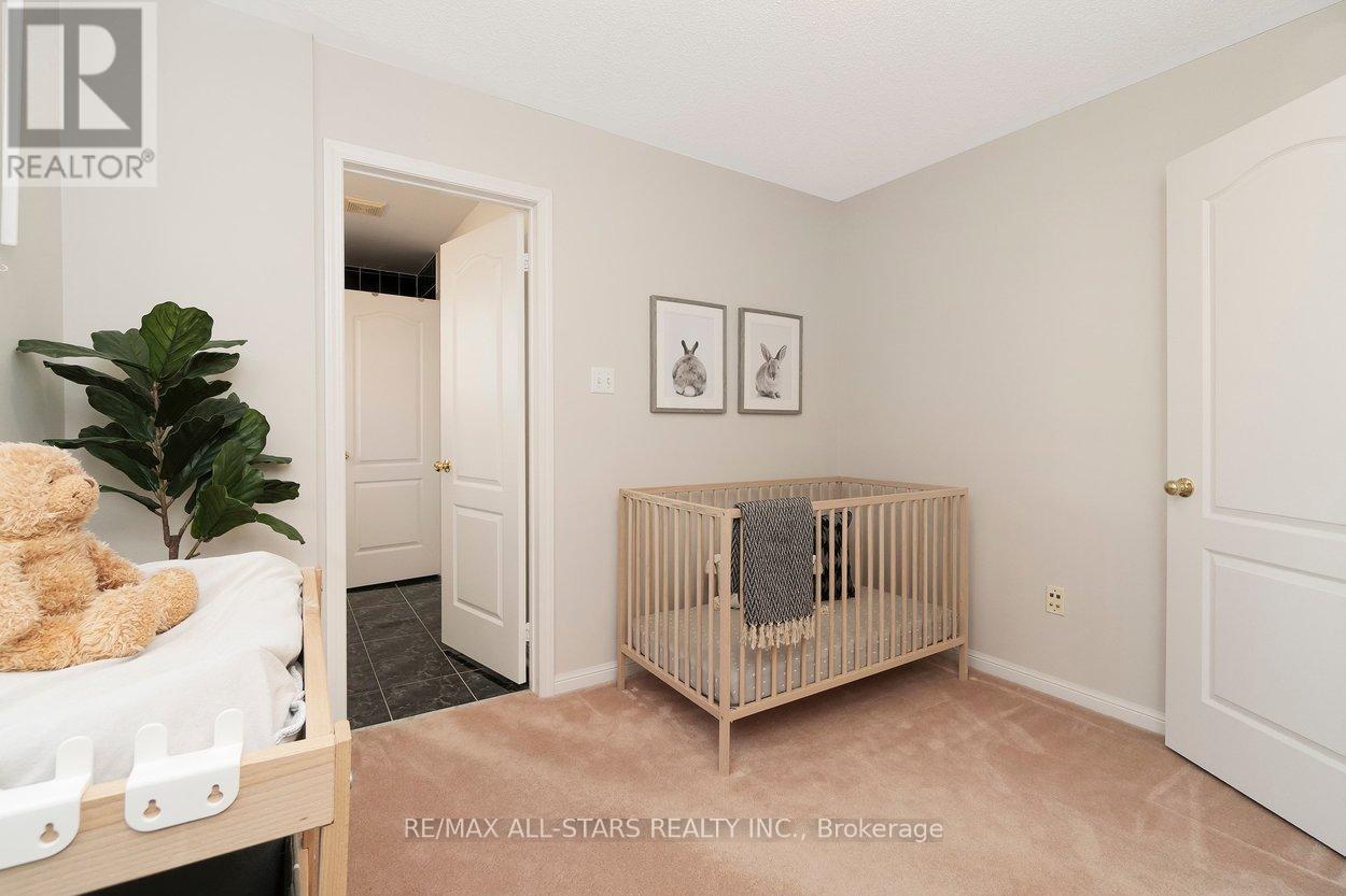 33 Christian Reesor Park Avenue, Markham, Ontario  L6B 1B6 - Photo 39 - N12827144