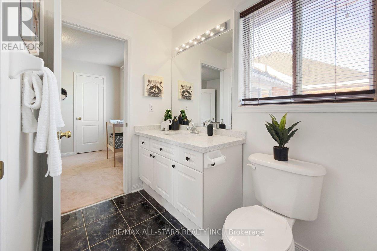 33 Christian Reesor Park Avenue, Markham, Ontario  L6B 1B6 - Photo 43 - N12827144