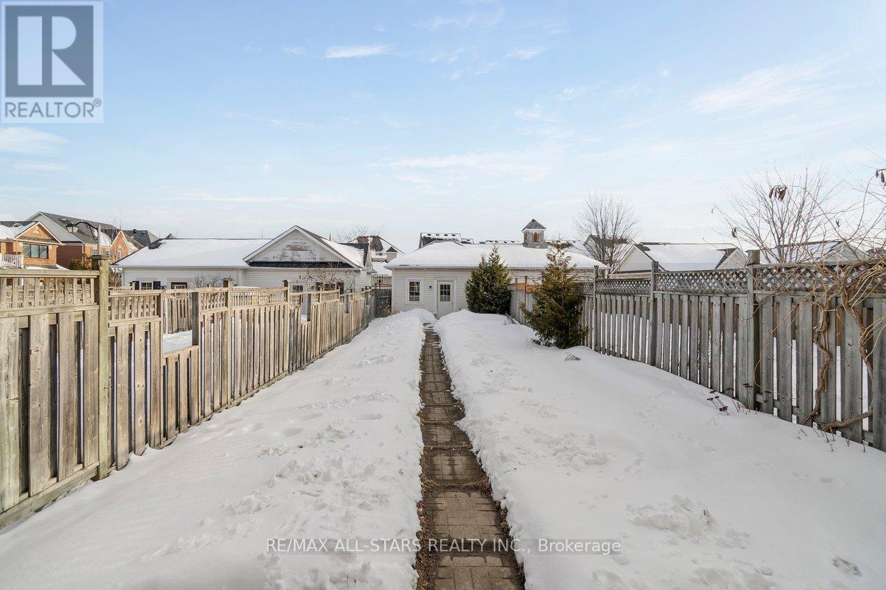 33 Christian Reesor Park Avenue, Markham, Ontario  L6B 1B6 - Photo 45 - N12827144