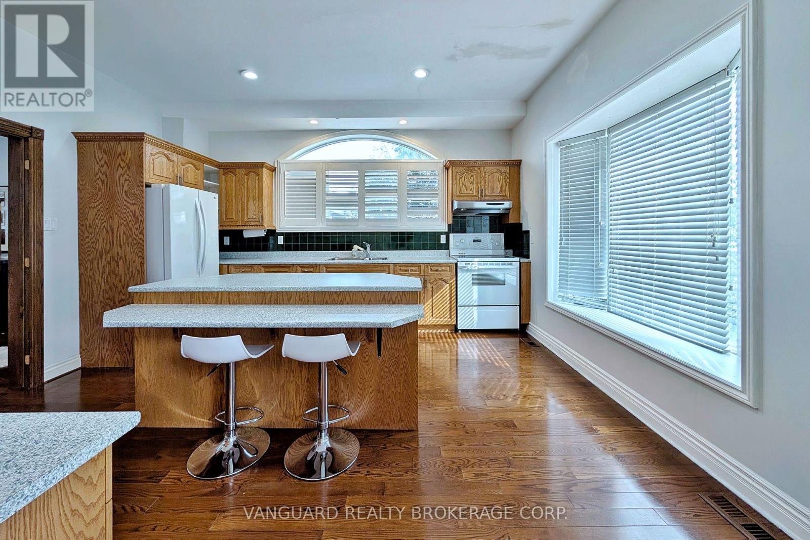 41 Cooperage Crescent, Richmond Hill, Ontario  L4C 9M2 - Photo 13 - N12827150