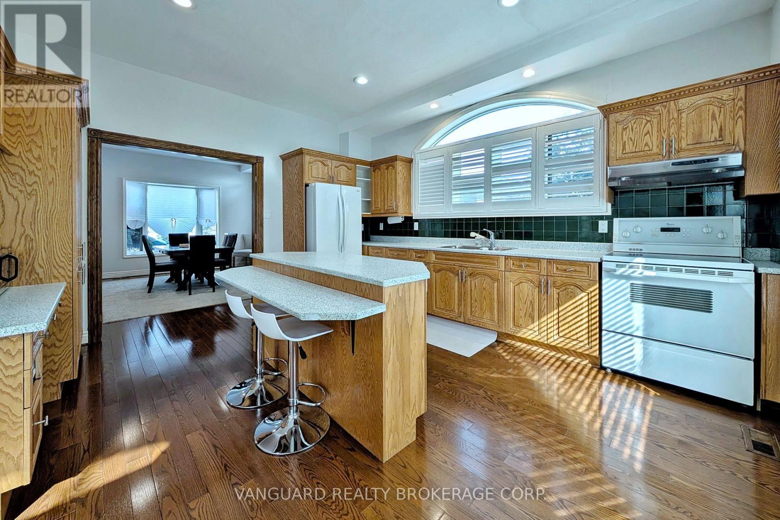 41 Cooperage Crescent, Richmond Hill, Ontario  L4C 9M2 - Photo 14 - N12827150