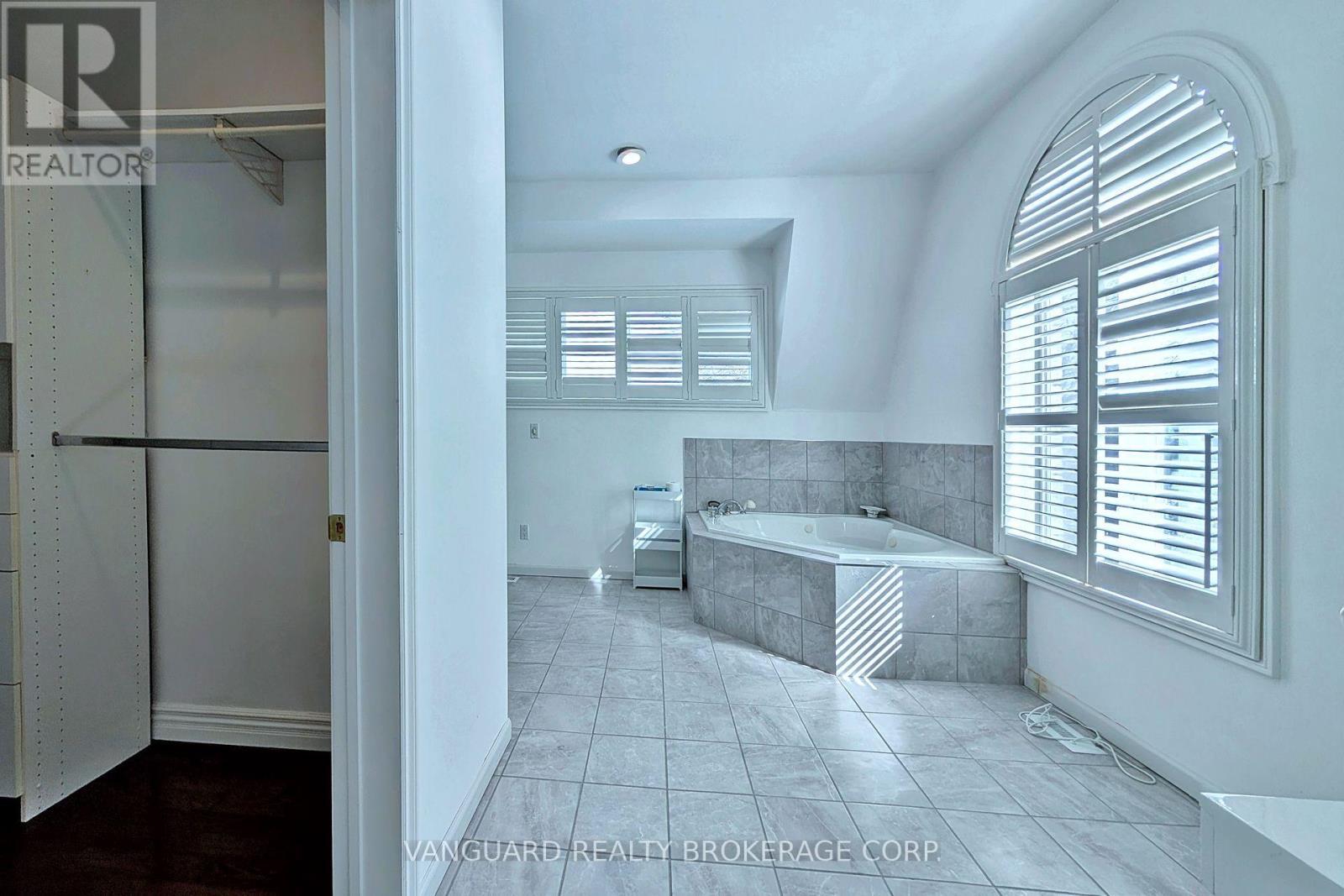 41 Cooperage Crescent, Richmond Hill, Ontario  L4C 9M2 - Photo 29 - N12827150