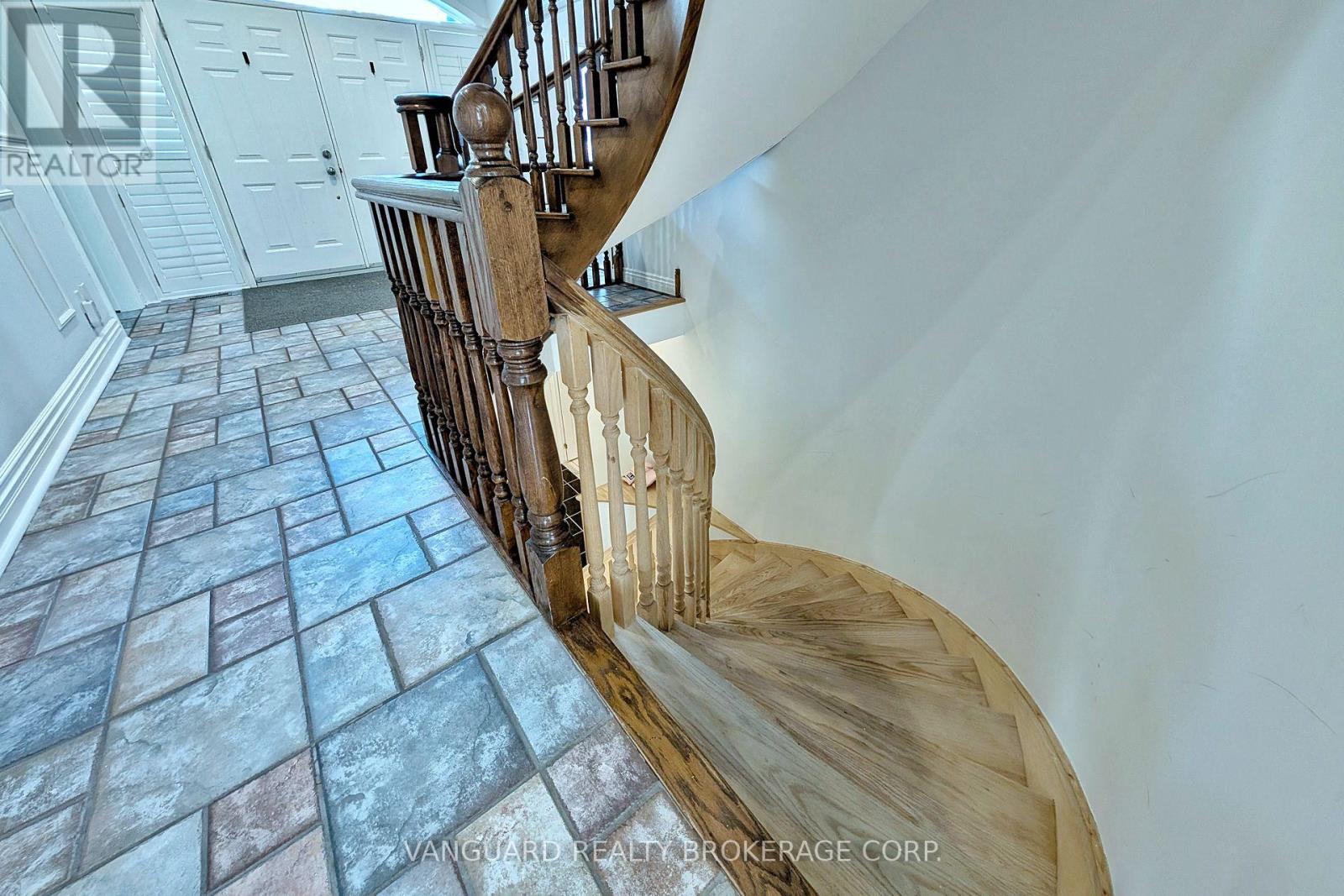 41 Cooperage Crescent, Richmond Hill, Ontario  L4C 9M2 - Photo 38 - N12827150