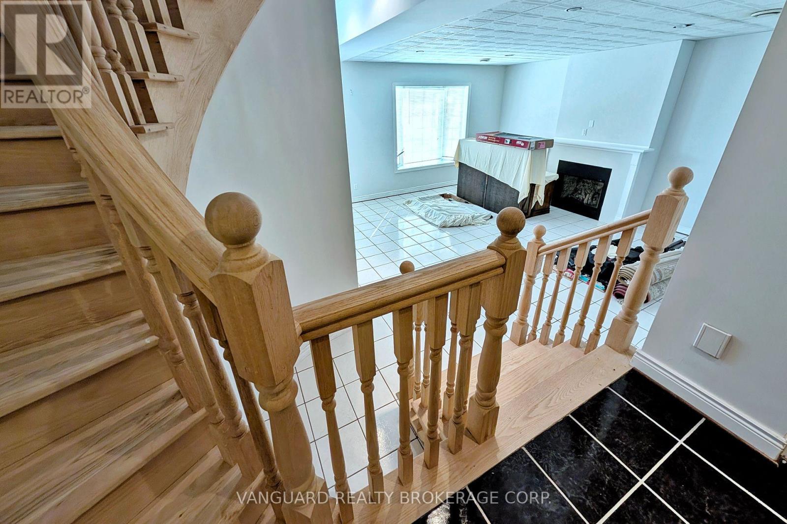 41 Cooperage Crescent, Richmond Hill, Ontario  L4C 9M2 - Photo 40 - N12827150