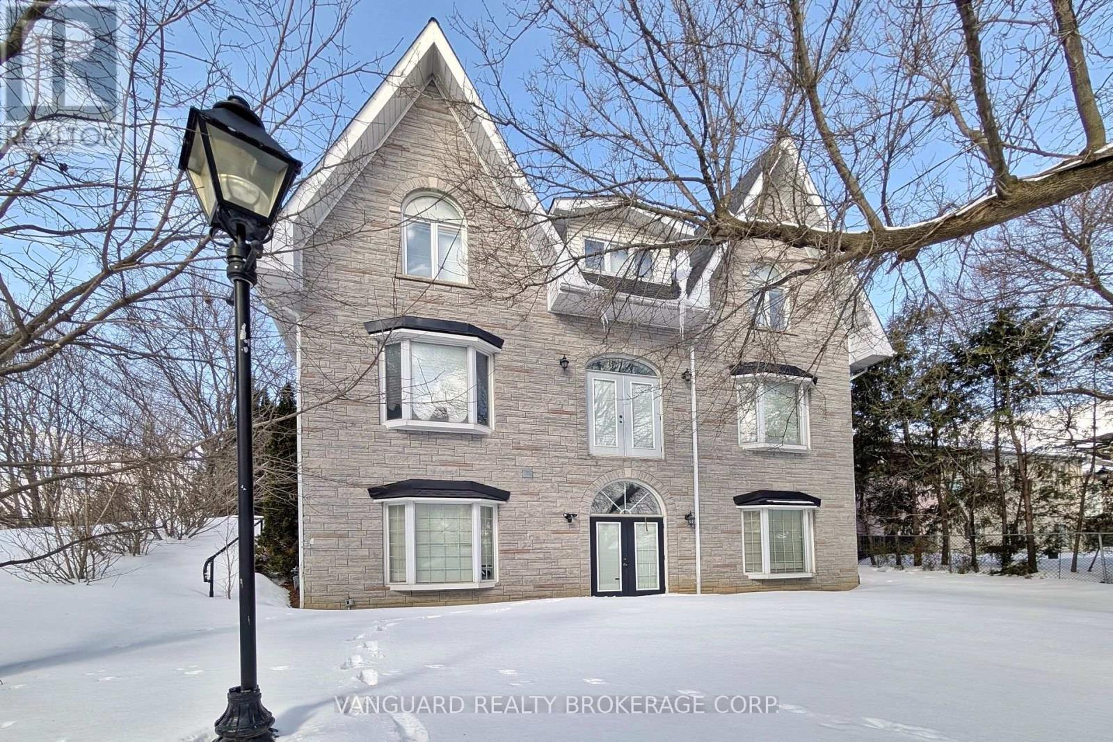 41 Cooperage Crescent, Richmond Hill, Ontario  L4C 9M2 - Photo 46 - N12827150