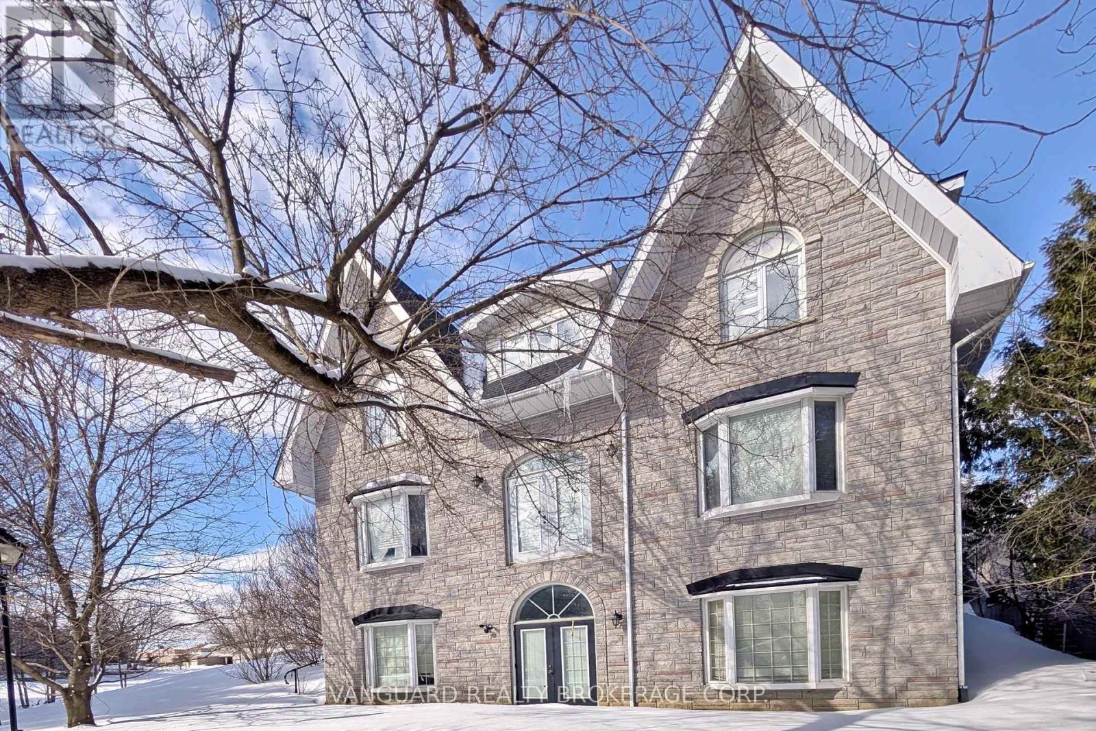 41 Cooperage Crescent, Richmond Hill, Ontario  L4C 9M2 - Photo 48 - N12827150