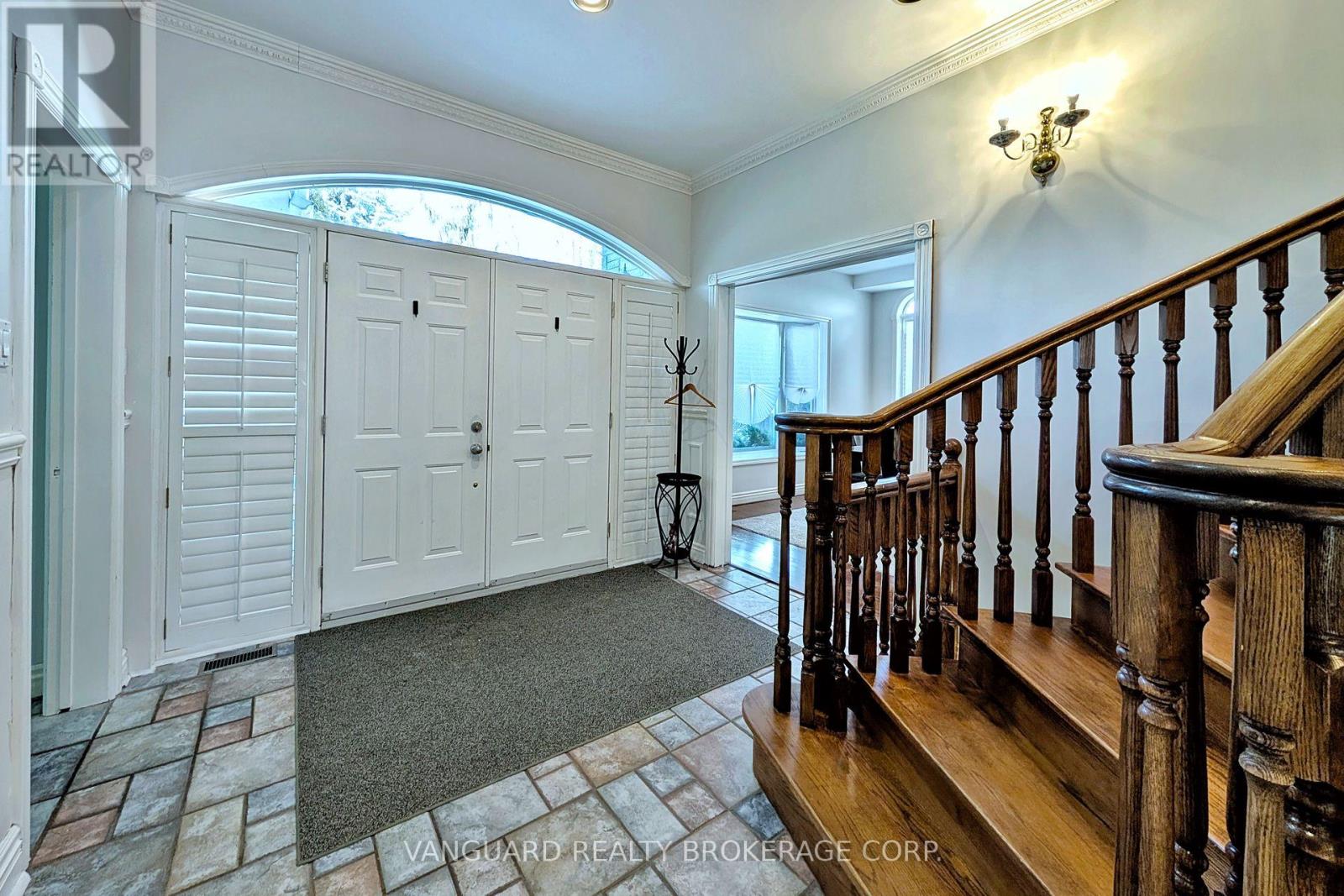 41 Cooperage Crescent, Richmond Hill, Ontario  L4C 9M2 - Photo 6 - N12827150