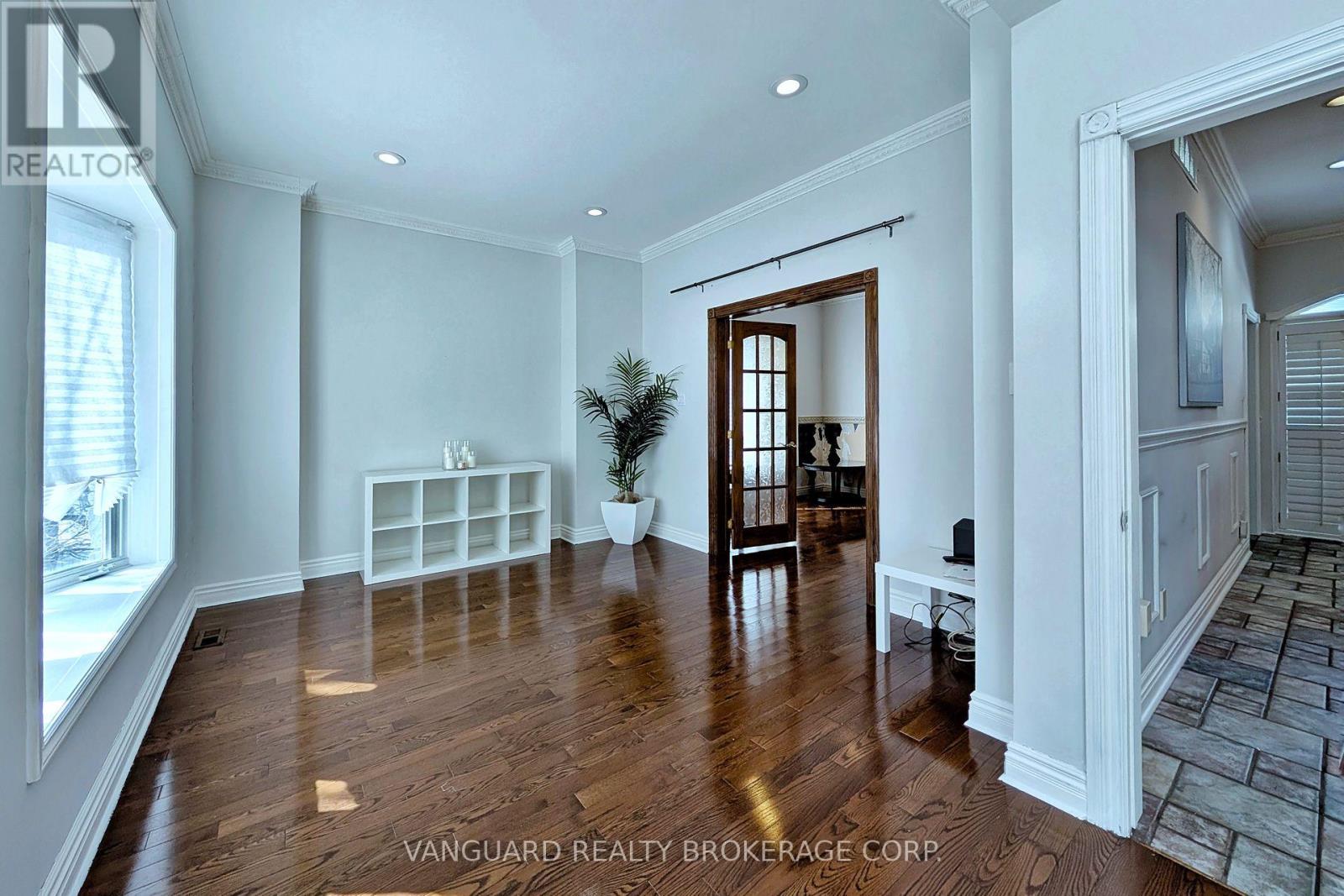 41 Cooperage Crescent, Richmond Hill, Ontario  L4C 9M2 - Photo 7 - N12827150