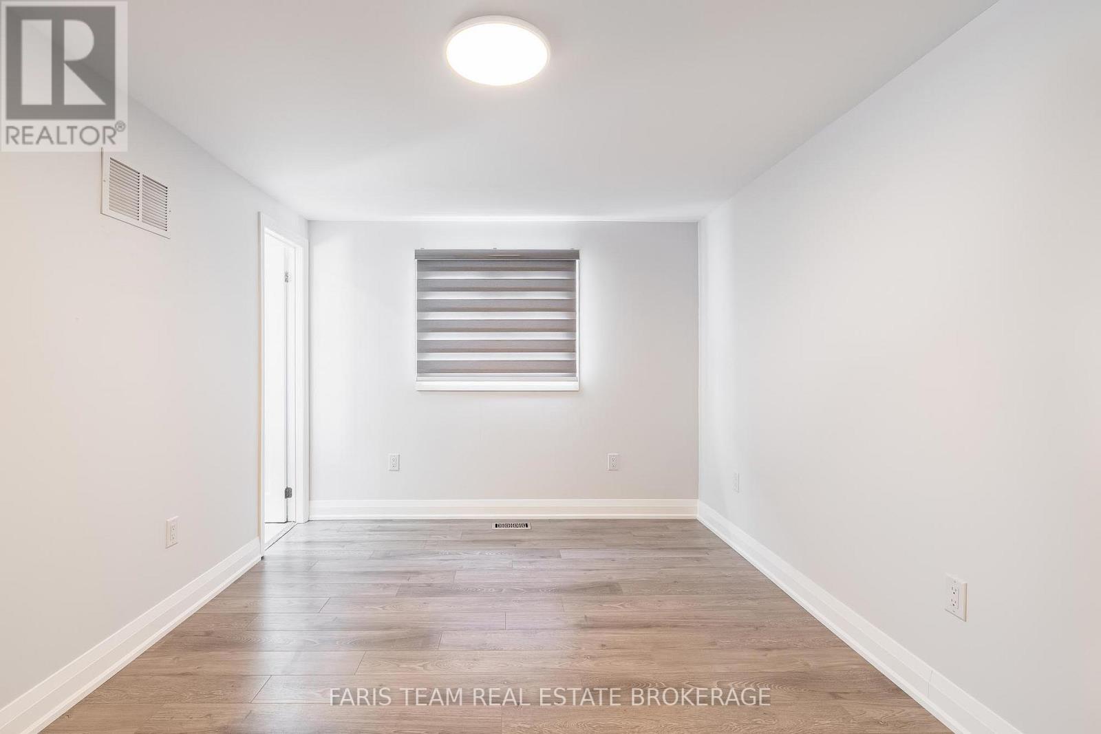 66 Peacock Lane, Barrie, Ontario  L4N 3R9 - Photo 17 - S12827024