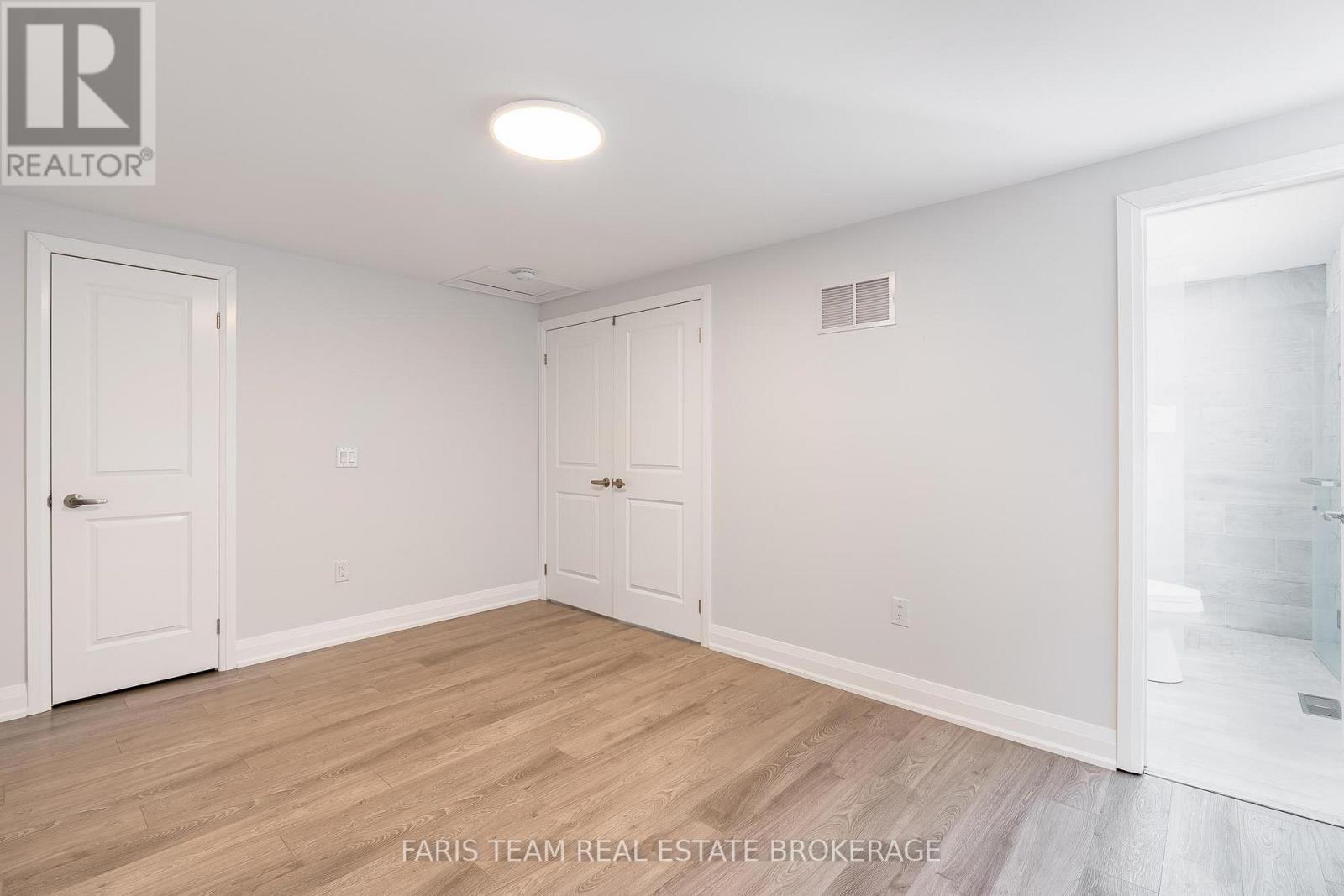 66 Peacock Lane, Barrie, Ontario  L4N 3R9 - Photo 18 - S12827024