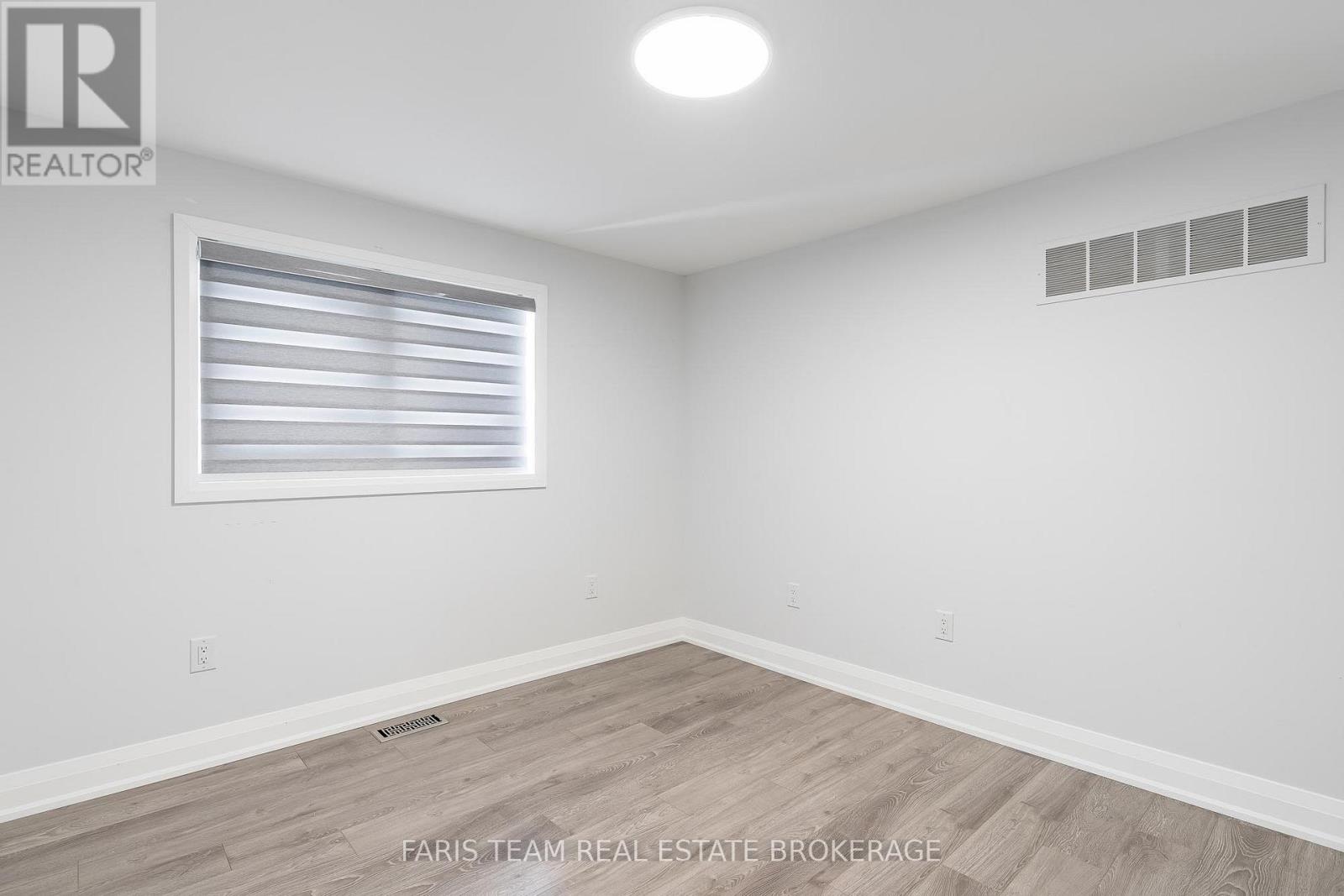 66 Peacock Lane, Barrie, Ontario  L4N 3R9 - Photo 22 - S12827024