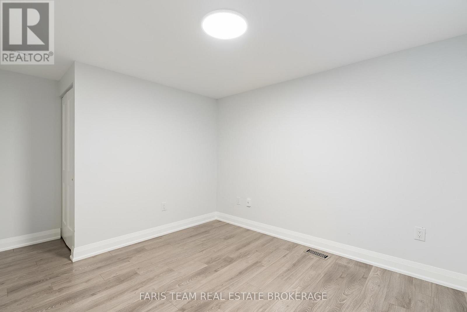 66 Peacock Lane, Barrie, Ontario  L4N 3R9 - Photo 23 - S12827024