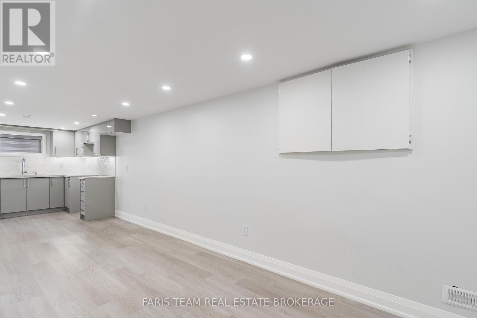 66 Peacock Lane, Barrie, Ontario  L4N 3R9 - Photo 36 - S12827024