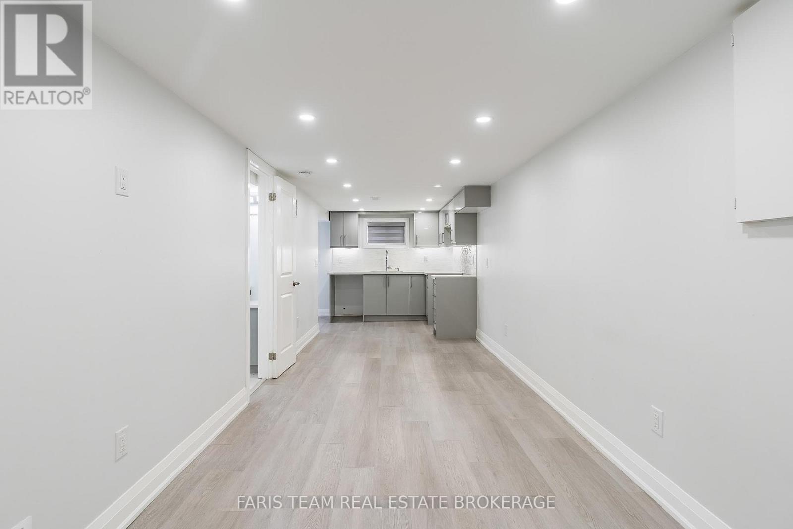 66 Peacock Lane, Barrie, Ontario  L4N 3R9 - Photo 37 - S12827024