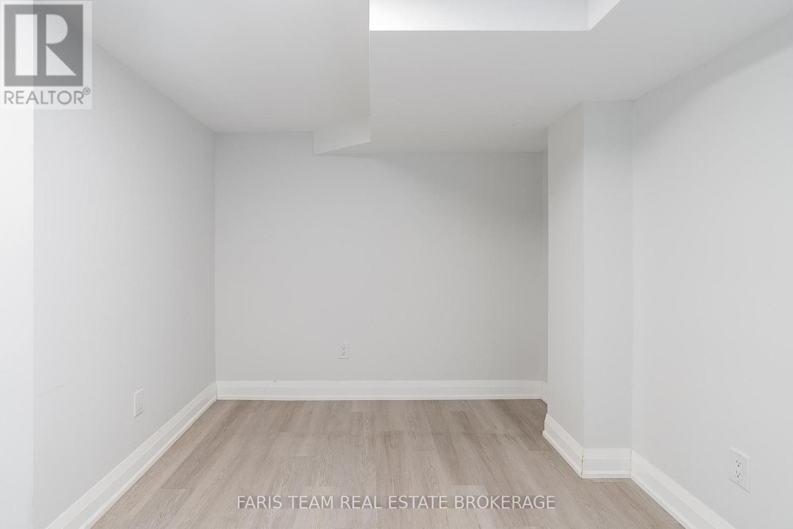 66 Peacock Lane, Barrie, Ontario  L4N 3R9 - Photo 39 - S12827024