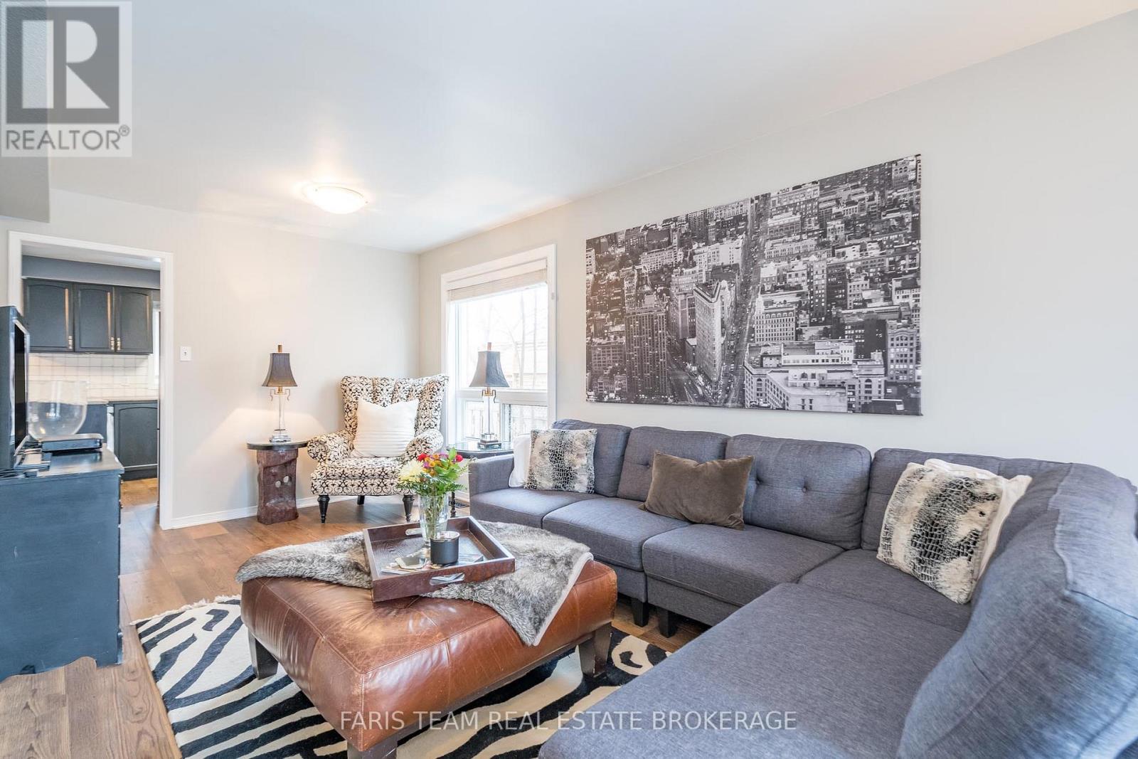 31 Etherington Crescent, Barrie, Ontario  L4N 7T2 - Photo 13 - S12827146