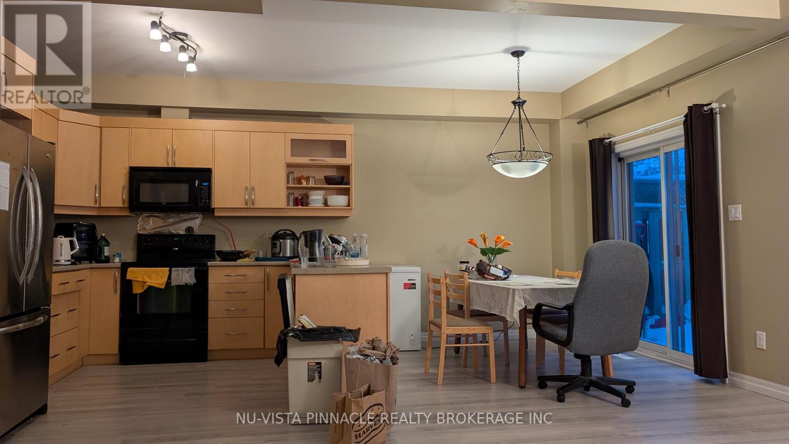 90 - 112 North Centre Road, London North (North B), Ontario  N5X 0G9 - Photo 3 - X12827134