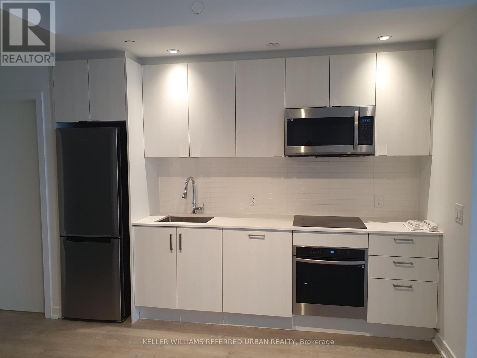 3905 - 1926 Lakeshore Boulevard W, Toronto (South Parkdale), Ontario  M6S 1A1 - Photo 2 - W12826946