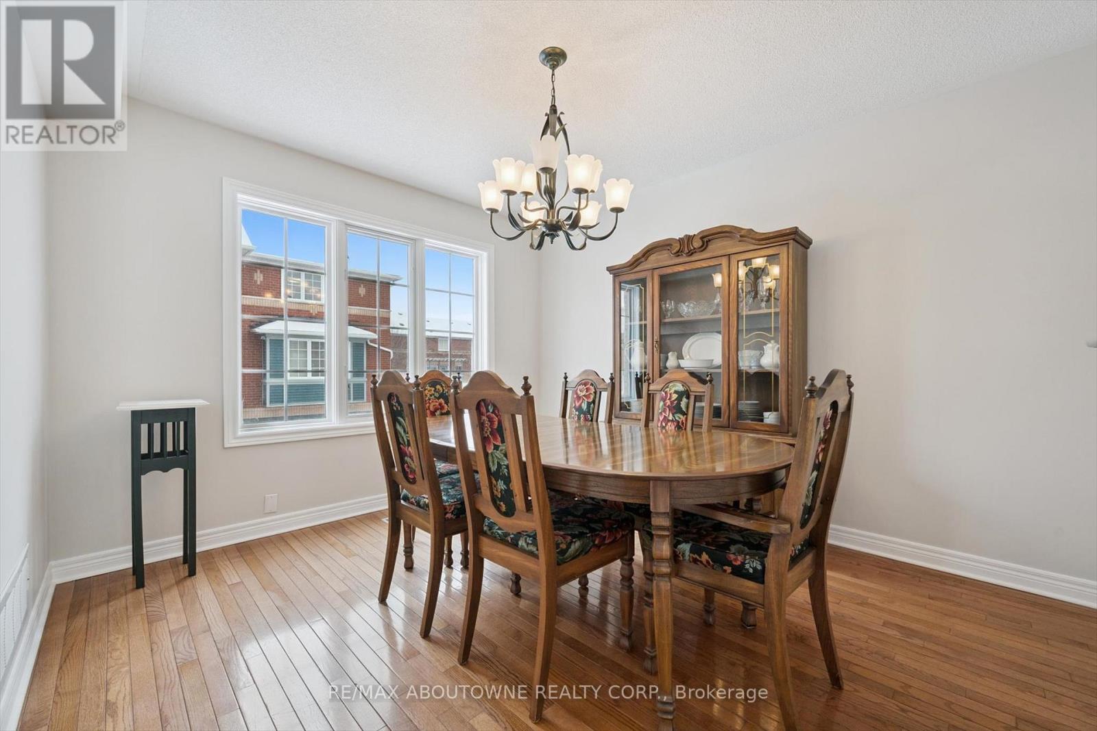 40 - 5031 East Mill Road, Mississauga, Ontario  L5V 2M5 - Photo 6 - W12826982