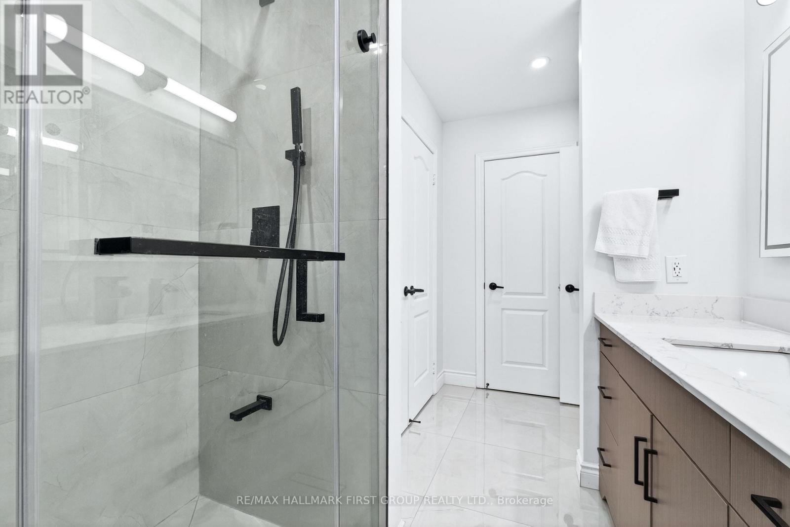 18 Buster Drive, Brampton, Ontario  L6Y 5P8 - Photo 33 - W12826992