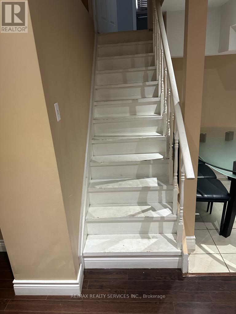 (Lower) - 17 Eagle Plains Drive, Brampton (Sandringham-Wellington), Ontario  L3R 3M6 - Photo 12 - W12826994