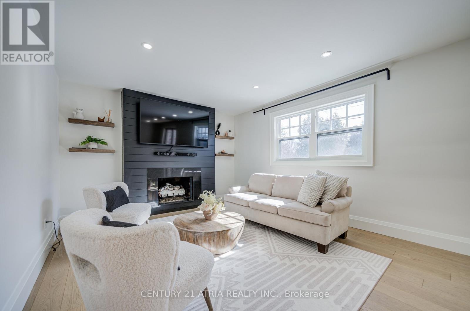 23 Ladbrooke Road, Toronto, Ontario  M3R 2A7 - Photo 17 - W12826996