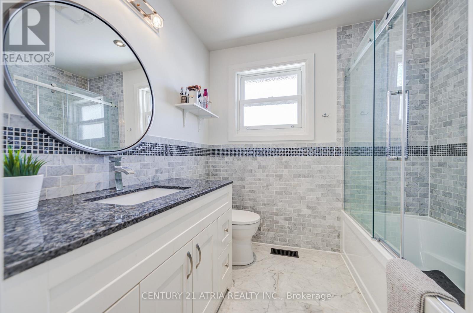 23 Ladbrooke Road, Toronto, Ontario  M3R 2A7 - Photo 33 - W12826996