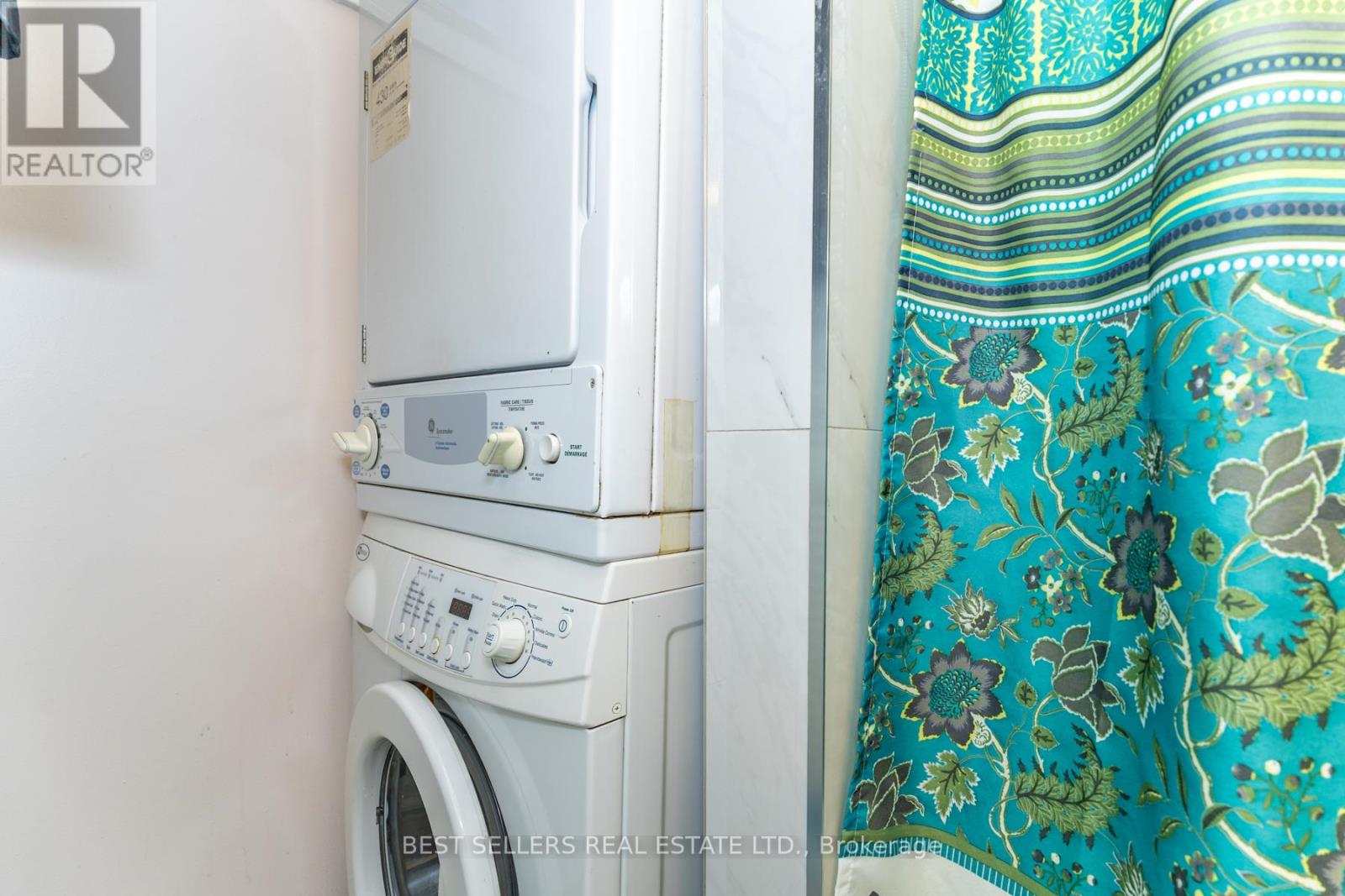 48 - 28 Rexdale Boulevard, Toronto, Ontario  M9W 5Z3 - Photo 27 - W12827010