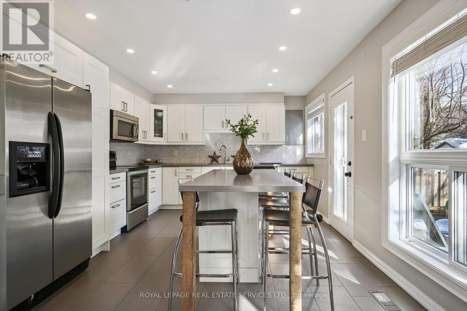 2414 Proudfoot Trail, Oakville, Ontario  L6M 3Y1 - Photo 14 - W12827014