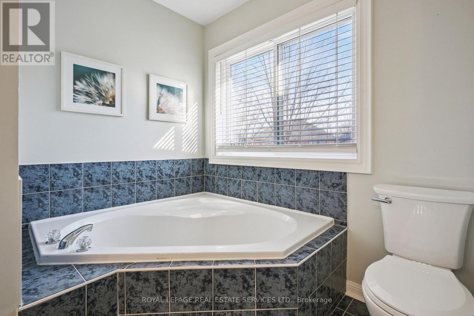 2414 Proudfoot Trail, Oakville, Ontario  L6M 3Y1 - Photo 24 - W12827014