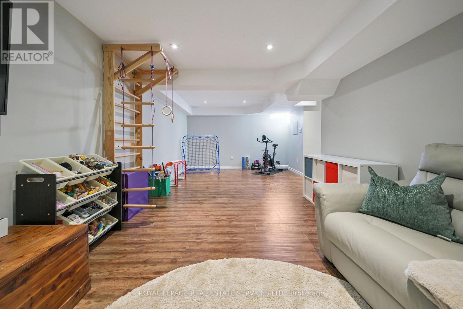 2414 Proudfoot Trail, Oakville, Ontario  L6M 3Y1 - Photo 33 - W12827014