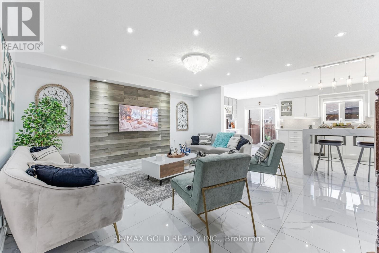 32 TODDVILLE ROAD, Brampton, Ontario