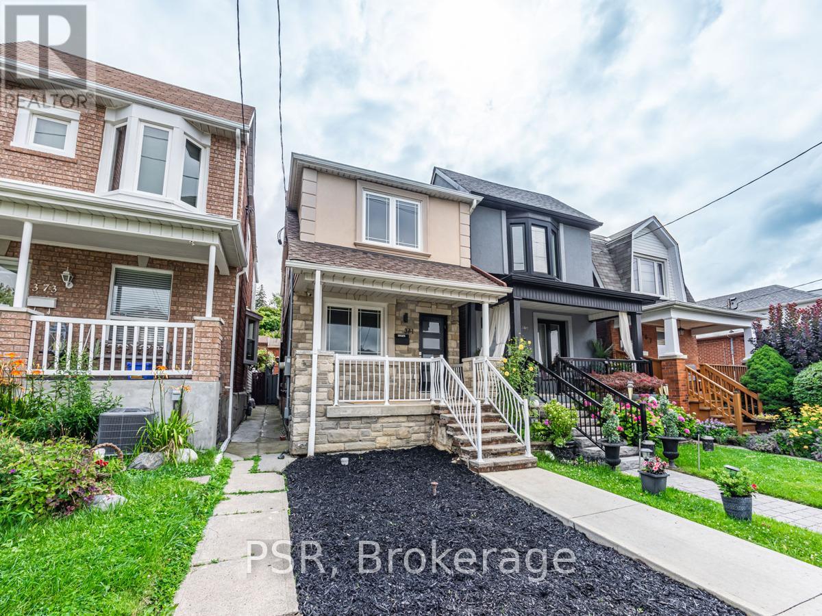 Lower - 371 Mcroberts Avenue, Toronto, Ontario  M6E 4R1 - Photo 16 - W12827030