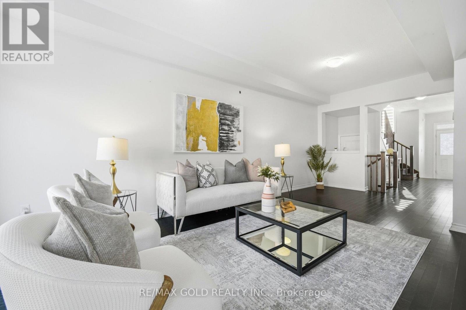 15 Hines Street, Brampton, Ontario  L7A 4X4 - Photo 11 - W12827032