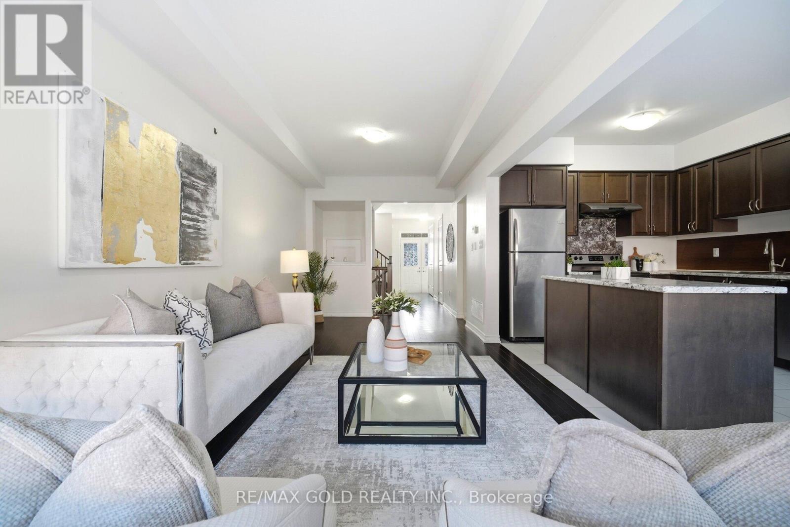 15 Hines Street, Brampton, Ontario  L7A 4X4 - Photo 12 - W12827032