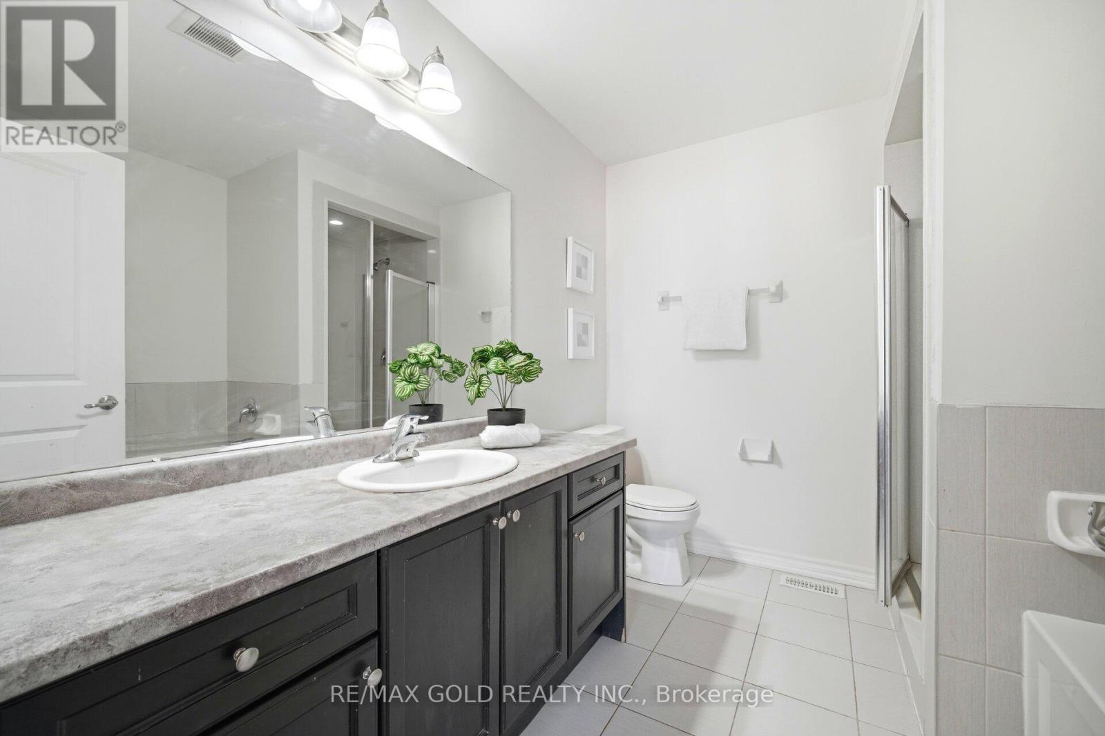 15 Hines Street, Brampton, Ontario  L7A 4X4 - Photo 35 - W12827032