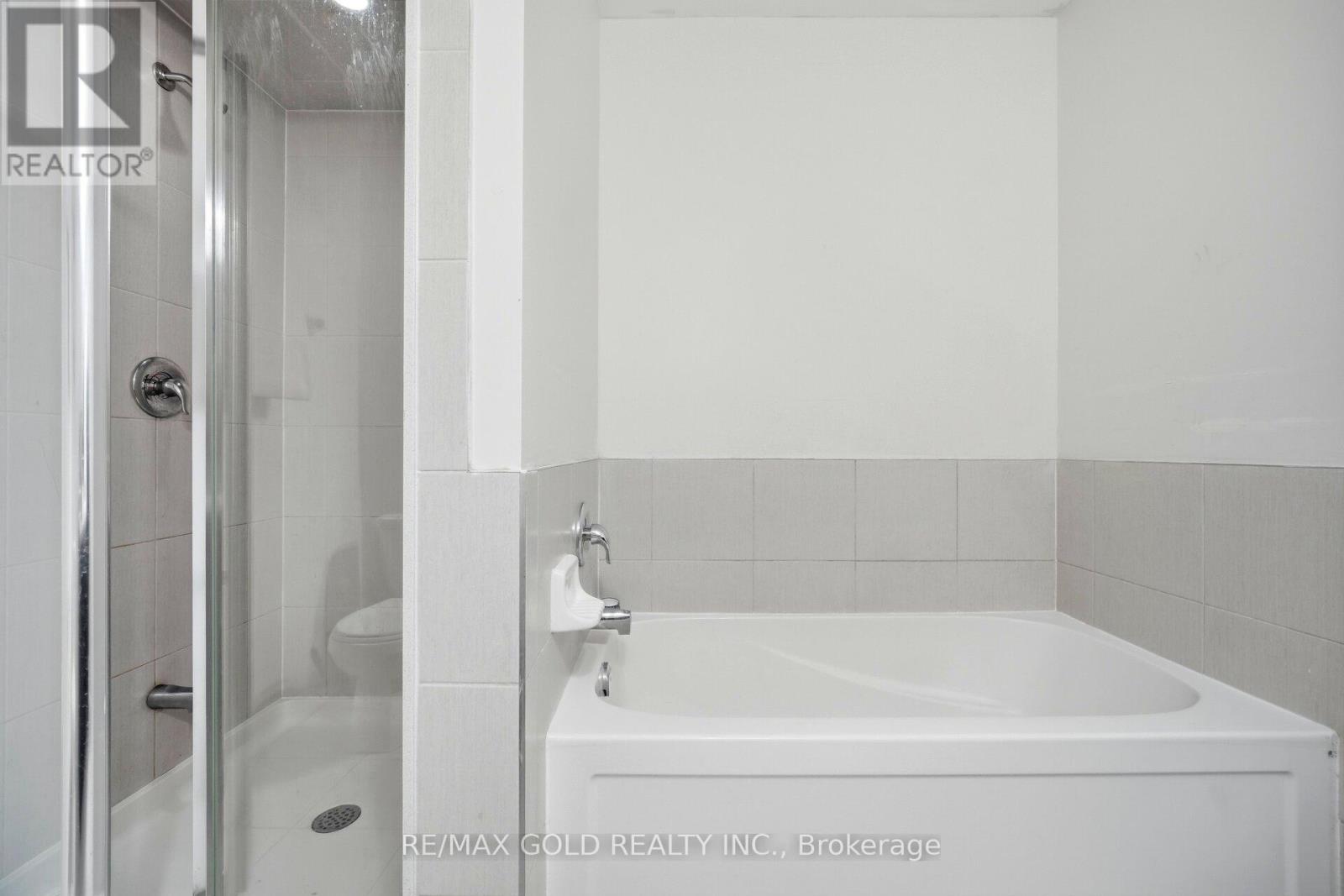 15 Hines Street, Brampton, Ontario  L7A 4X4 - Photo 36 - W12827032