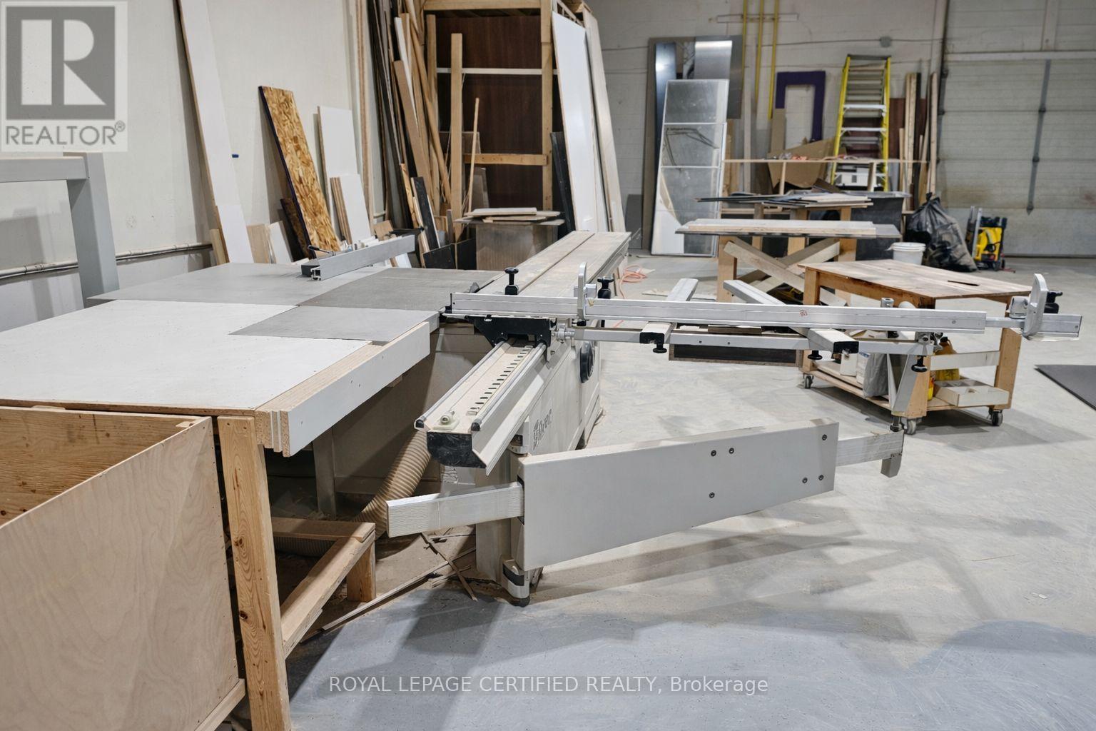 11 - 6315 Shawson Drive, Mississauga (Northeast), Ontario  L5T 1J2 - Photo 3 - W12827038