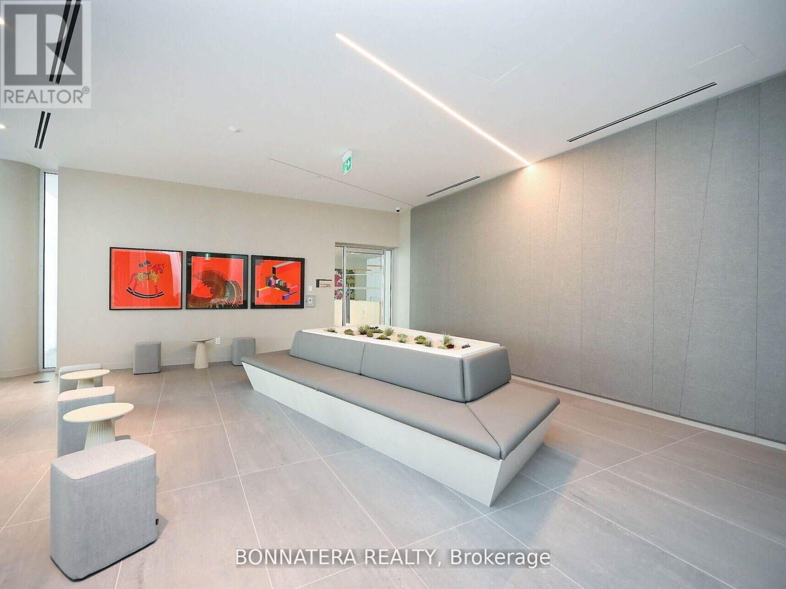 606 - 3900 Confederation Parkway, Mississauga, Ontario  L5B 0M3 - Photo 13 - W12827070