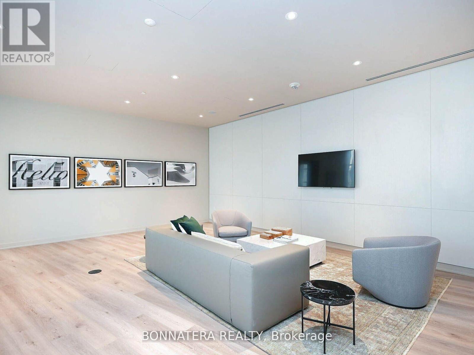 606 - 3900 Confederation Parkway, Mississauga, Ontario  L5B 0M3 - Photo 15 - W12827070