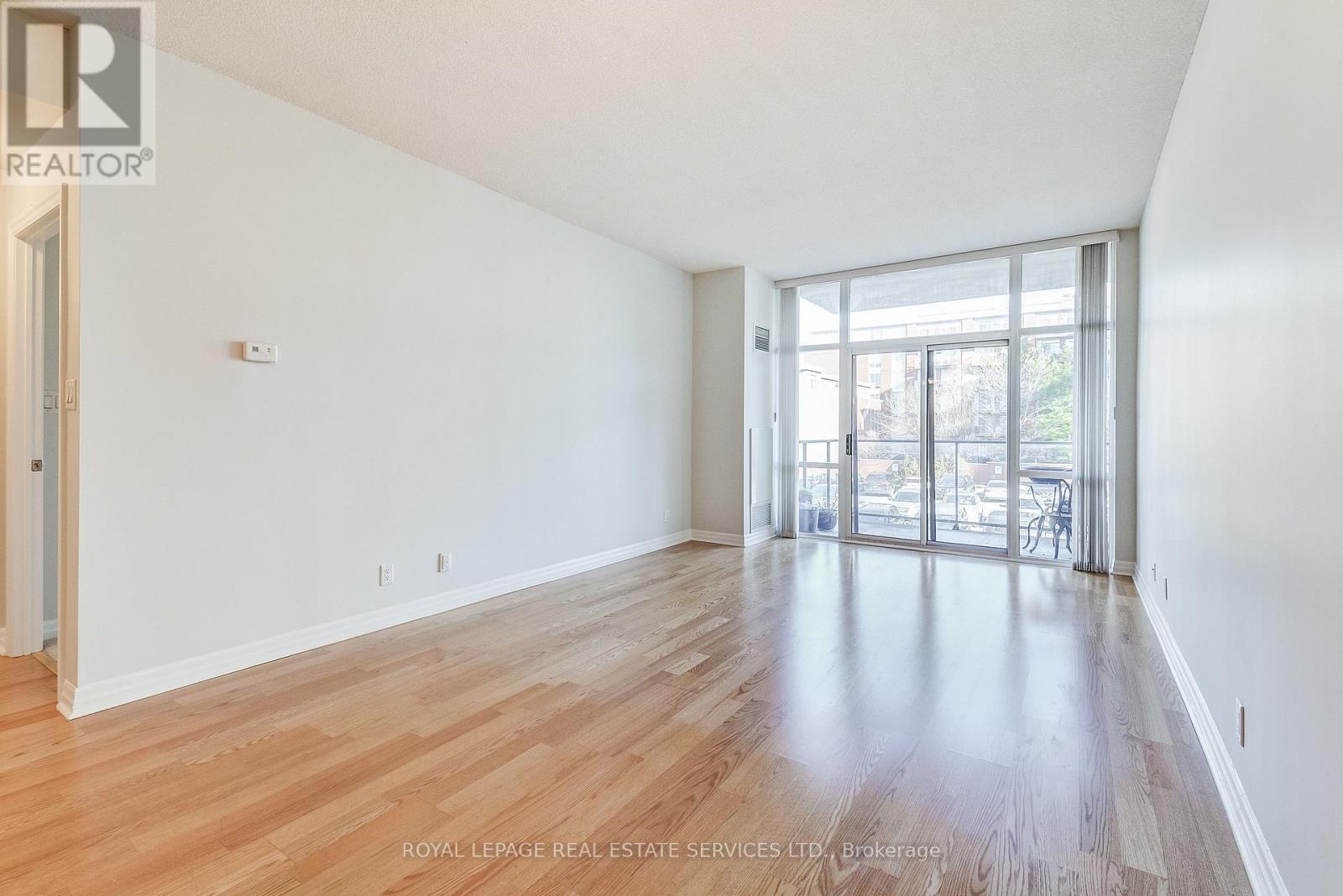 208 - 70 Port Street E, Mississauga, Ontario  L5G 4V8 - Photo 13 - W12827112