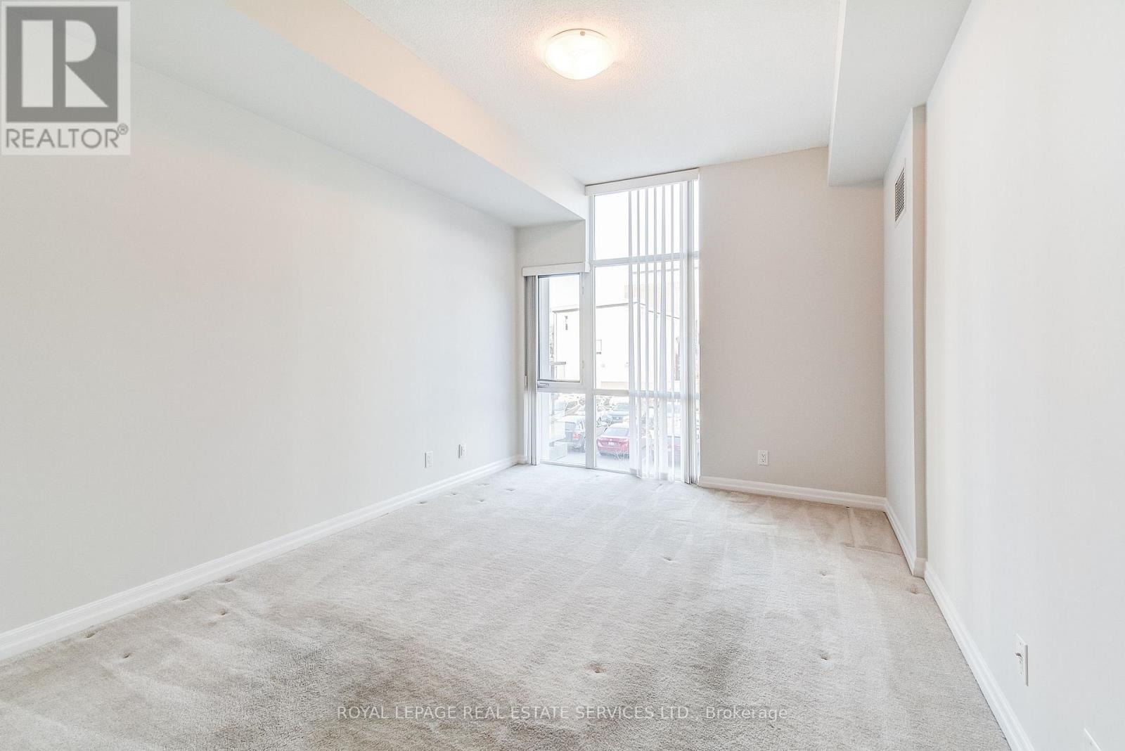 208 - 70 Port Street E, Mississauga, Ontario  L5G 4V8 - Photo 17 - W12827112