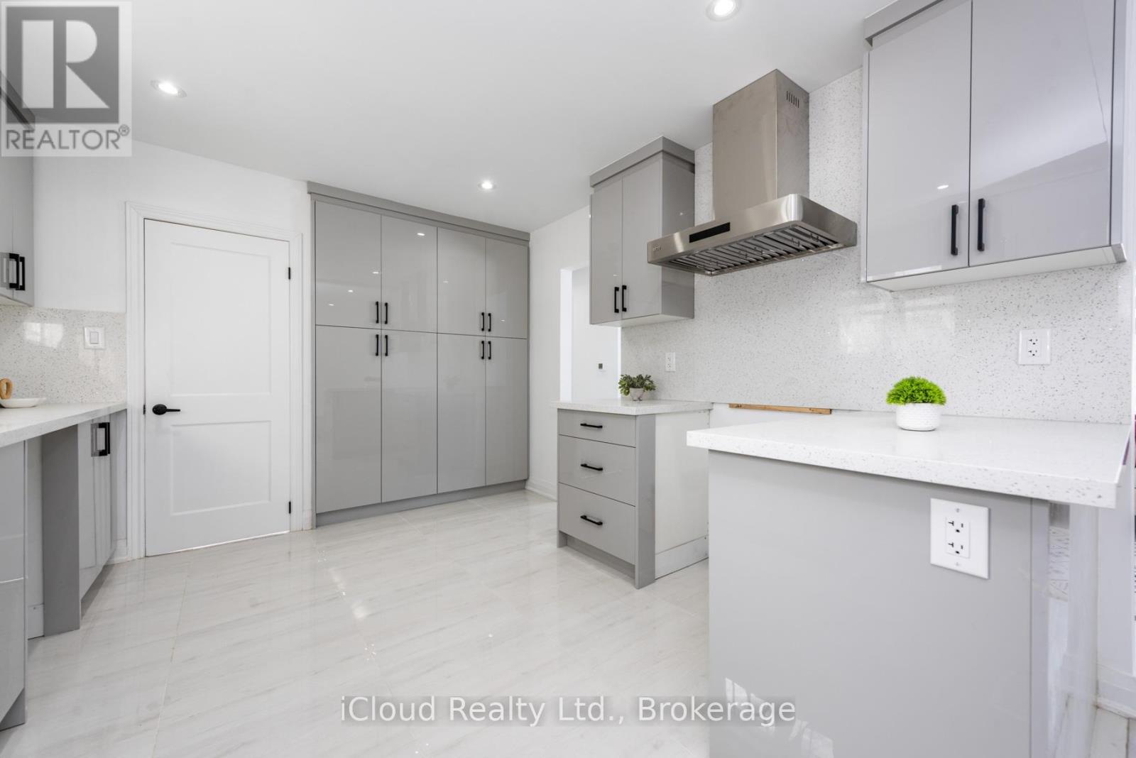 105 Avondale Boulevard, Brampton, Ontario  L6T 1H5 - Photo 13 - W12827120