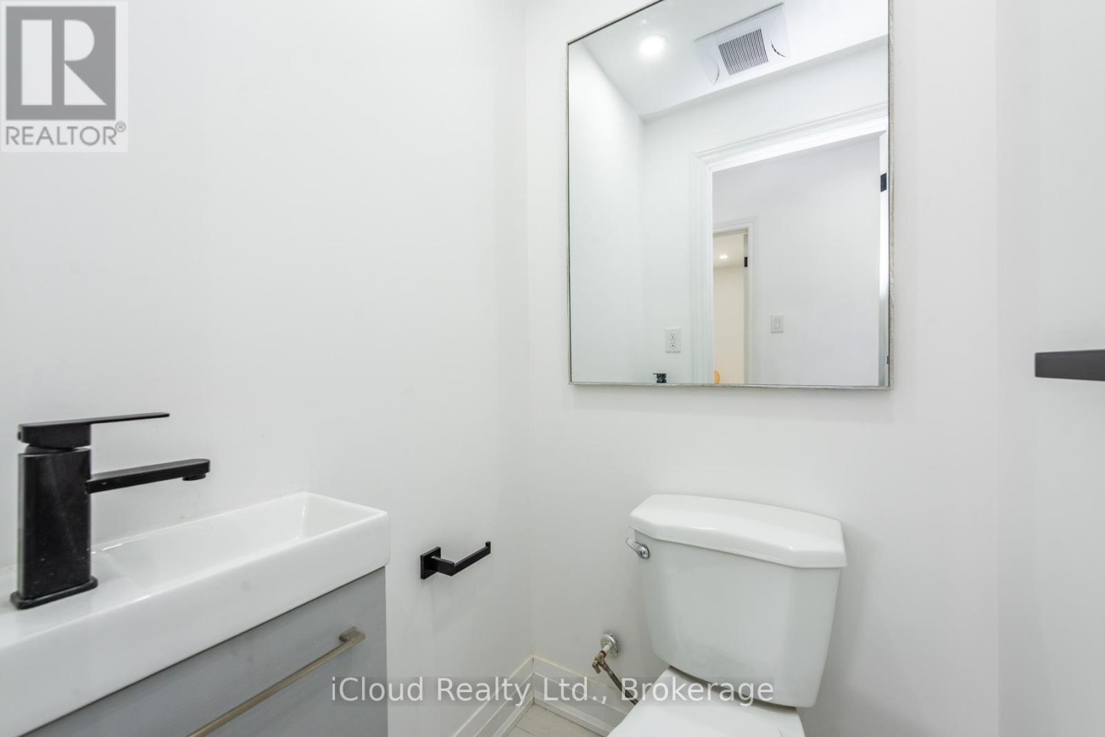 105 Avondale Boulevard, Brampton, Ontario  L6T 1H5 - Photo 19 - W12827120