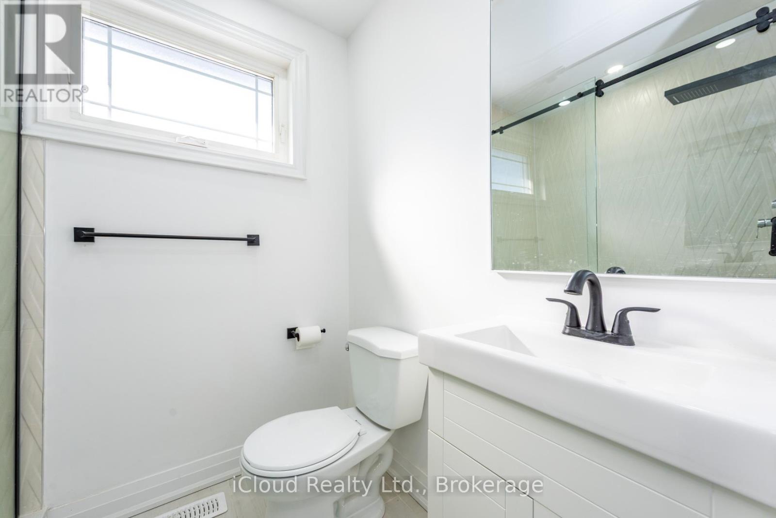 105 Avondale Boulevard, Brampton, Ontario  L6T 1H5 - Photo 25 - W12827120