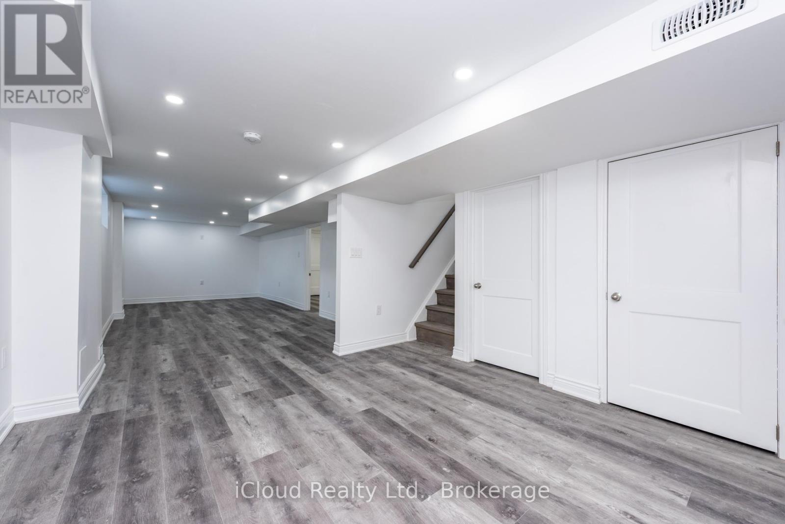 105 Avondale Boulevard, Brampton, Ontario  L6T 1H5 - Photo 33 - W12827120