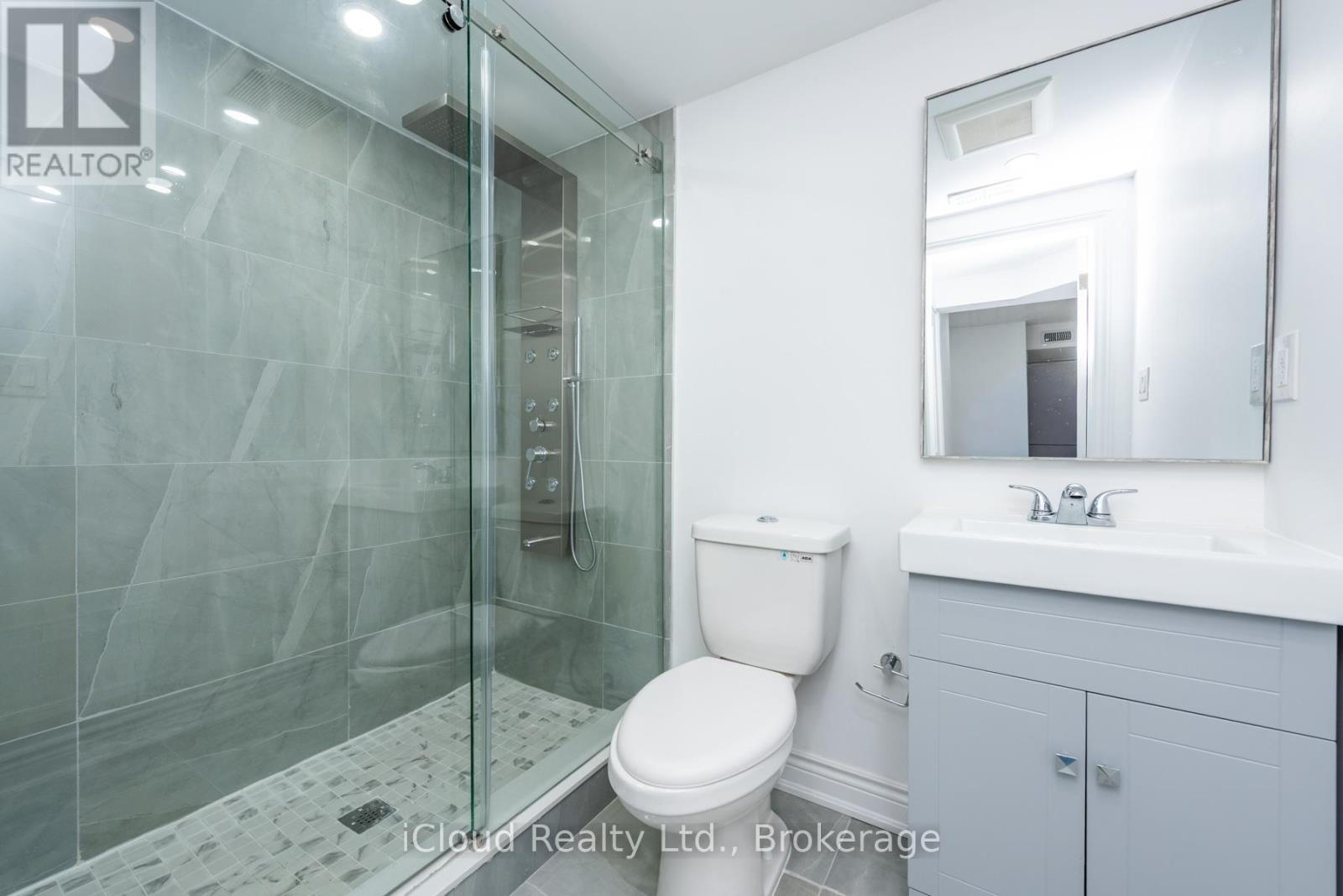 105 Avondale Boulevard, Brampton, Ontario  L6T 1H5 - Photo 34 - W12827120