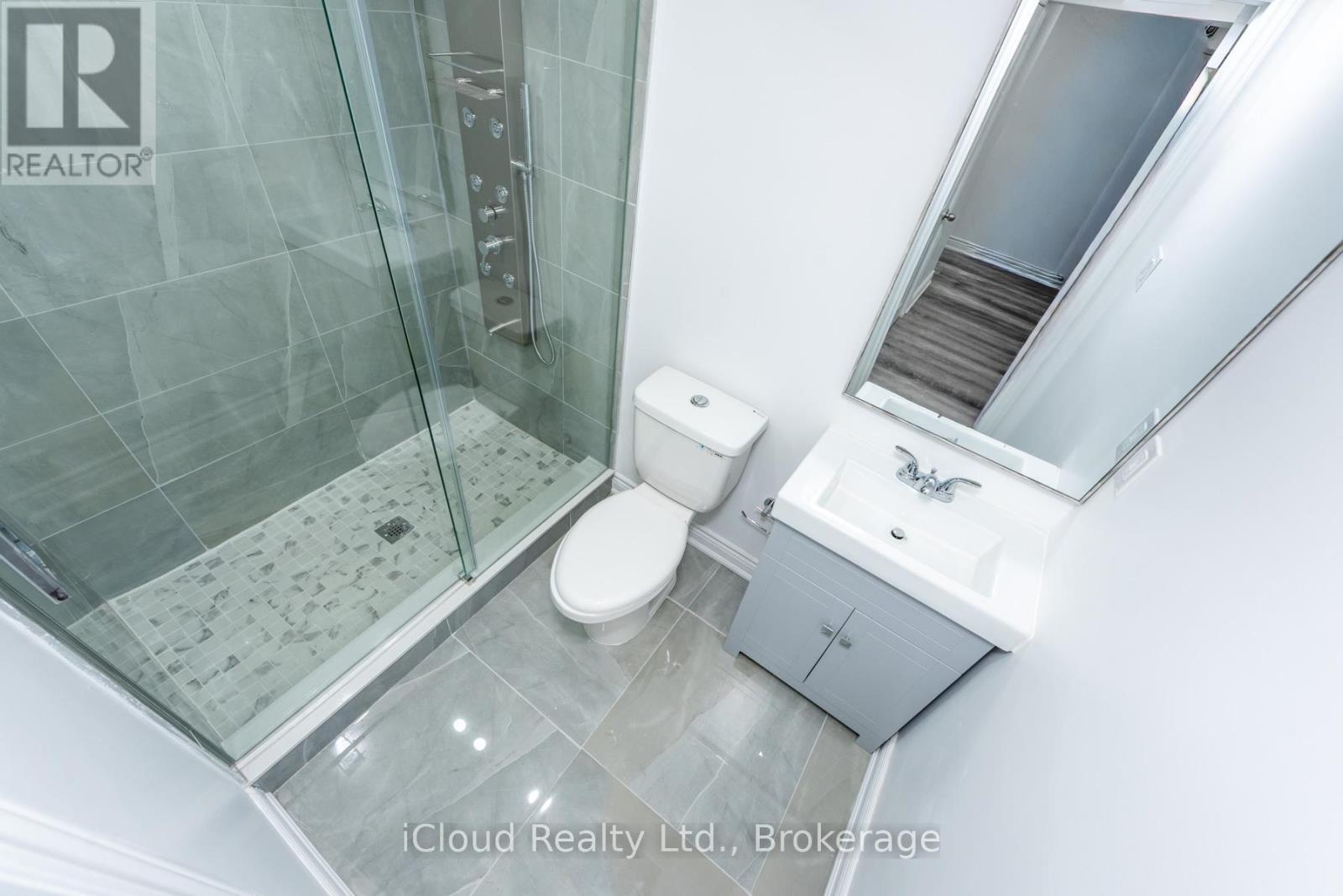 105 Avondale Boulevard, Brampton, Ontario  L6T 1H5 - Photo 35 - W12827120