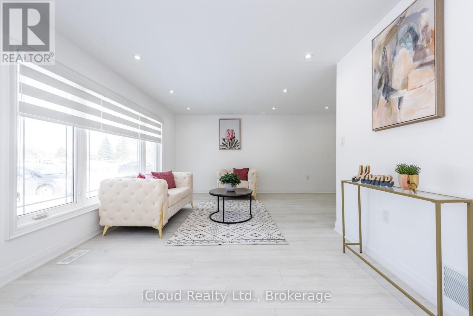 105 Avondale Boulevard, Brampton, Ontario  L6T 1H5 - Photo 5 - W12827120