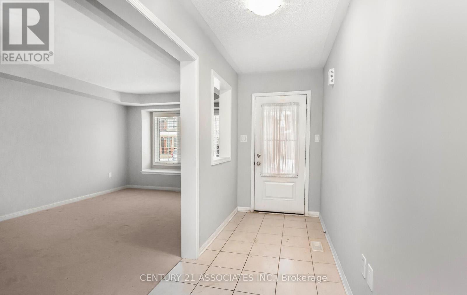 261 Gleave ( Upper Level) Terrace, Milton (Ha Harrison), Ontario  L9T 8N9 - Photo 4 - W12827136